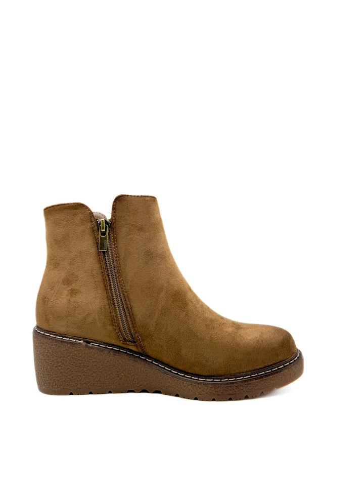 Botines de Cuña para Mujer en Antelina con Cremallera Lateral y Suela de Goma