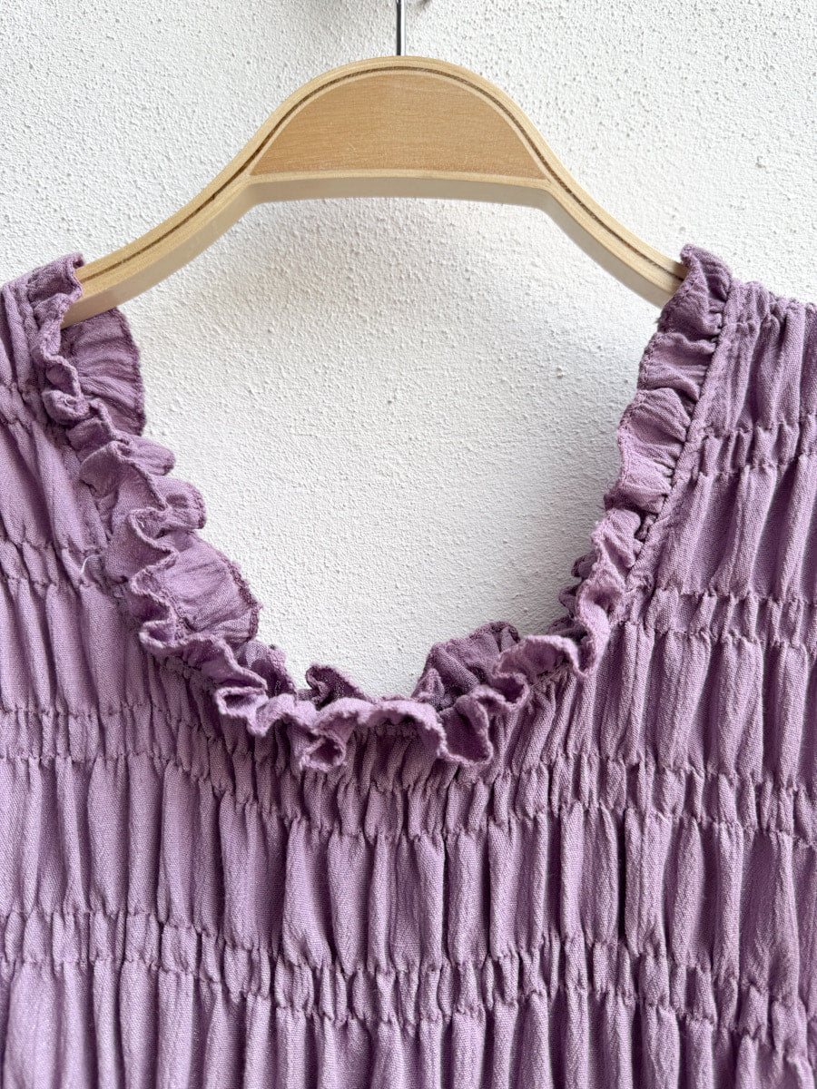 Blusa Sin Mangas Fruncida con Volantes