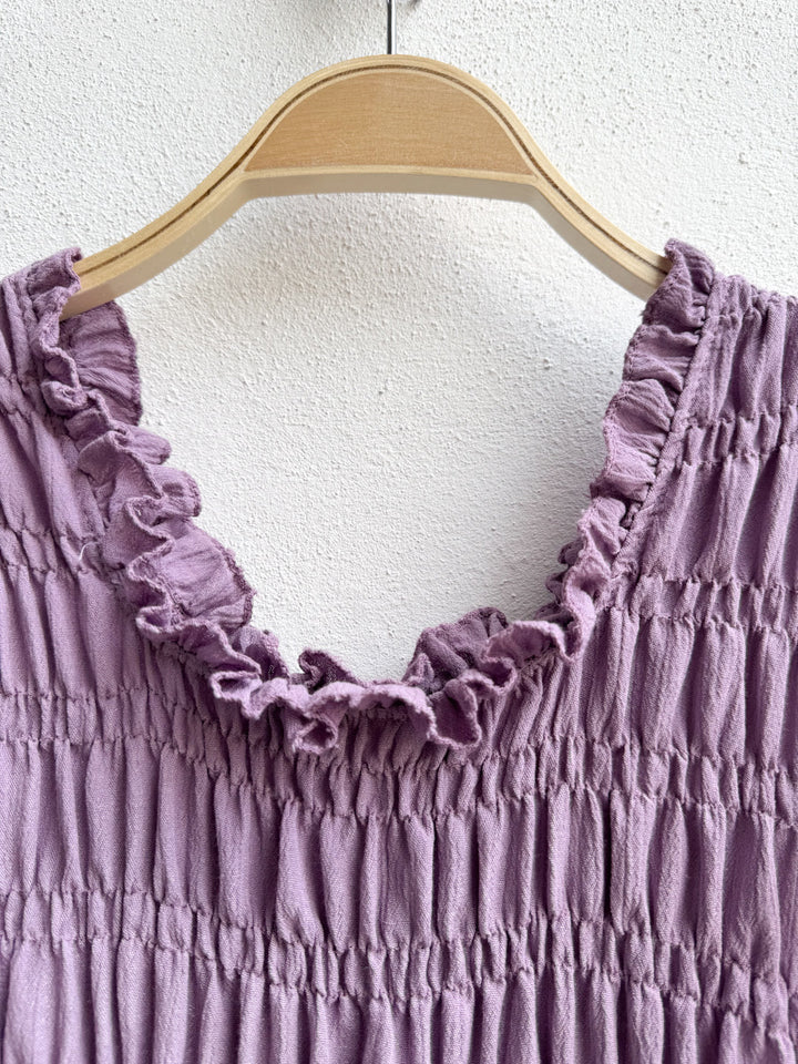 Blusa Sin Mangas Fruncida con Volantes