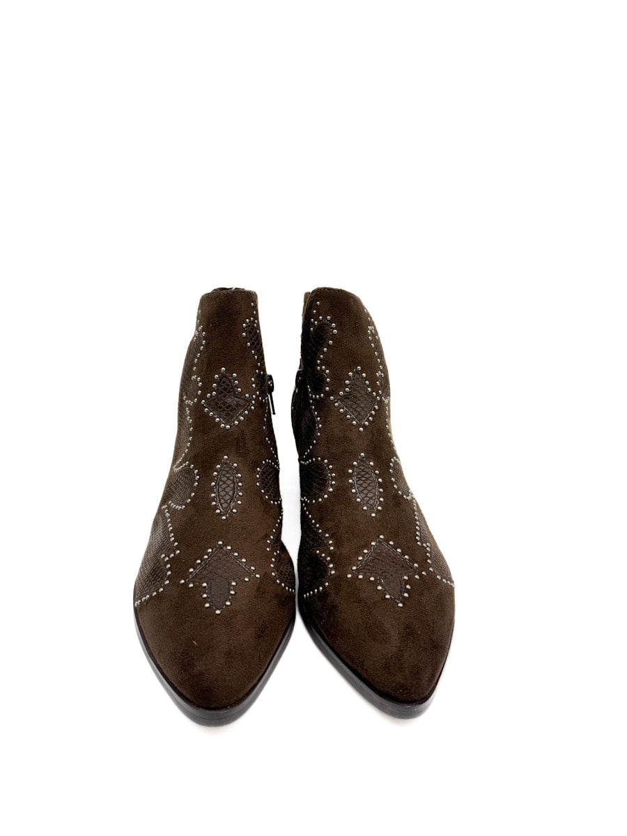 Botines cowboy Modernas con Detalles de Tachas Corina M5792