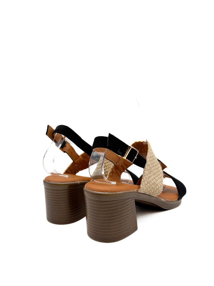 Sandalias de Tacón con Texturas y Detalle Metálico