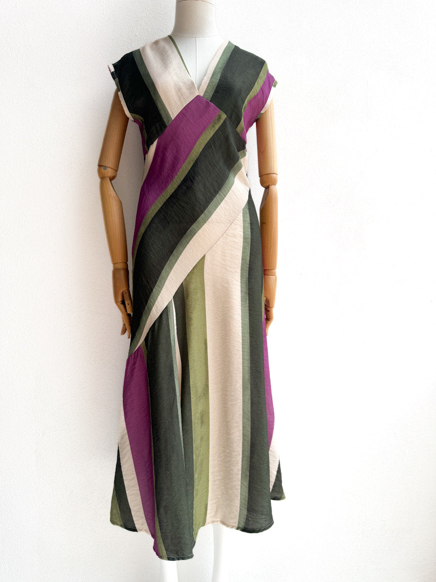 Vestido Midi de Rayas Asimétricas Verde única