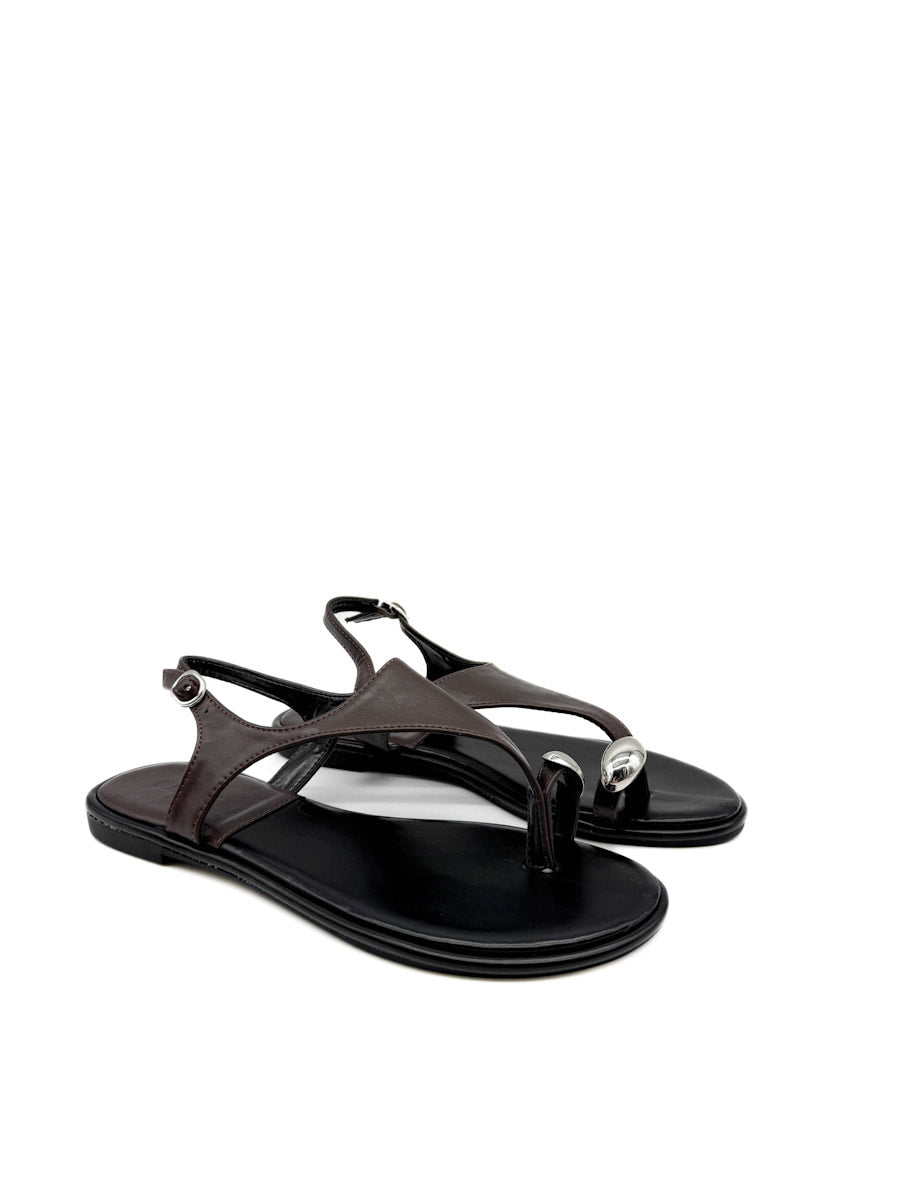 Sandalias Elegantes con Detalle Metálico y Correa Ajustable