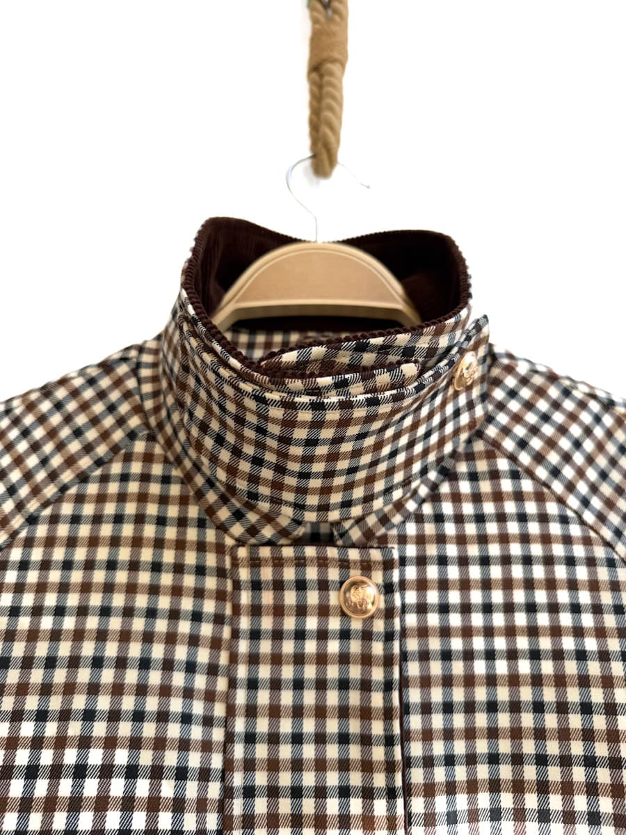 Chaqueta de Cuadros con Detalles en Pana