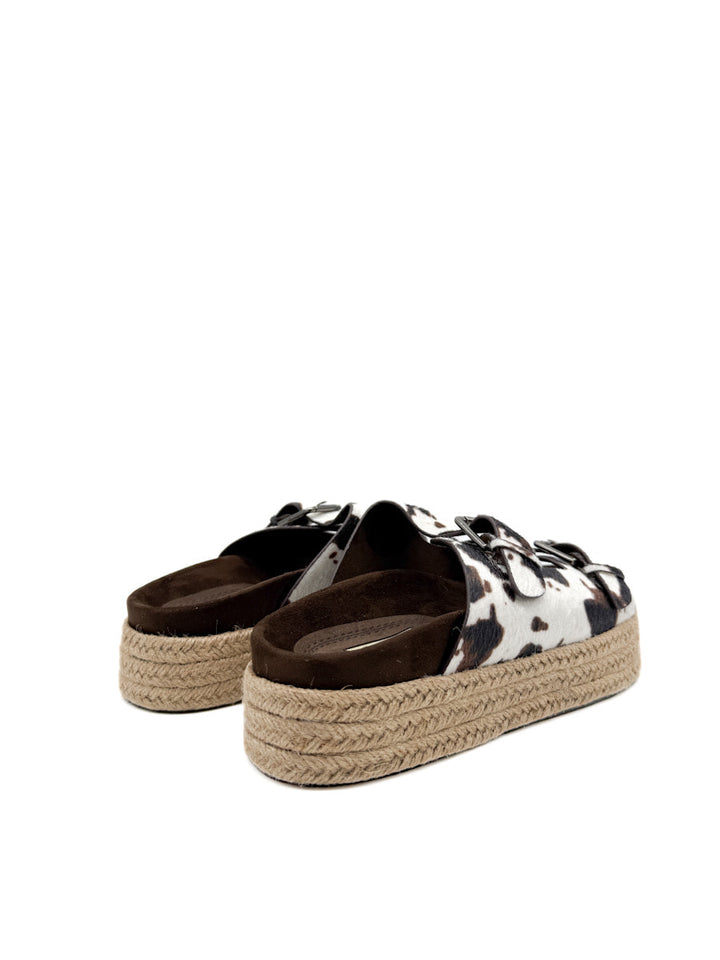 Sandalia de Plataforma con Estampado de Vaca