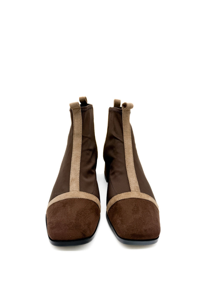 Botines Tacón Cuadrado Negras Texturizadas y Marrones Bicolor