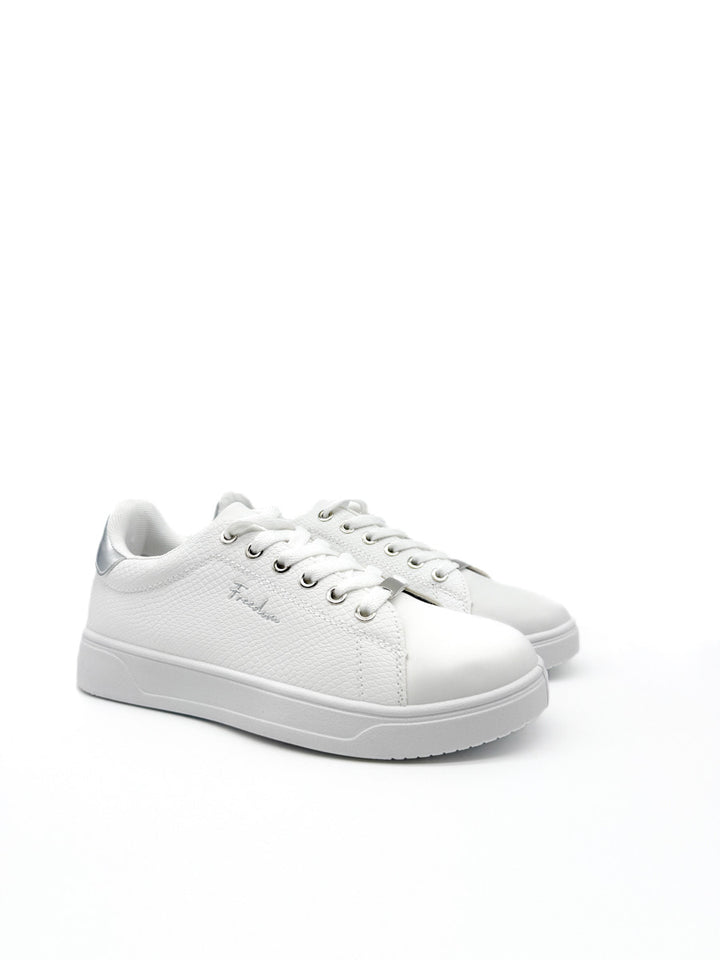 Zapatillas Blancas con Detalles Dorados y Plateados