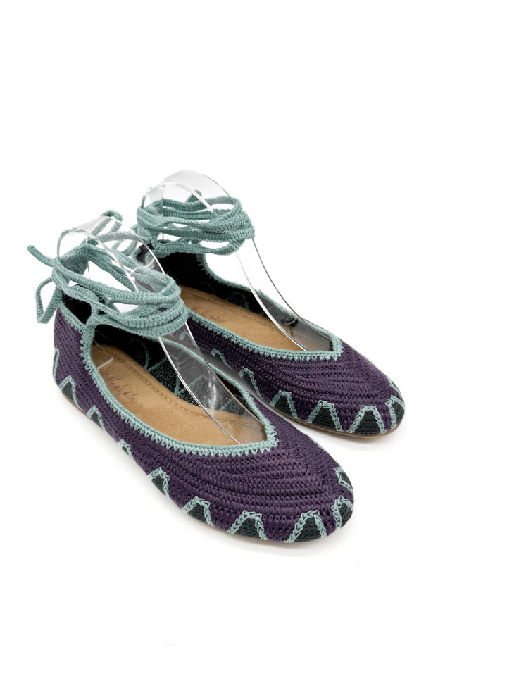Bailarinas Artesanales de Crochet con Cintas para Tobillo y Diseño Étnico