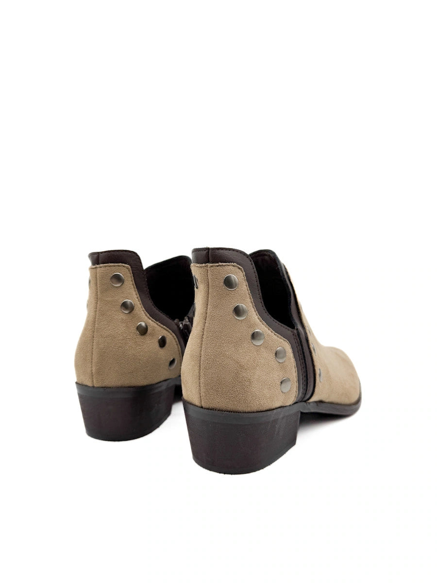 Botines cowboy con tachuelas y cremallera lateral