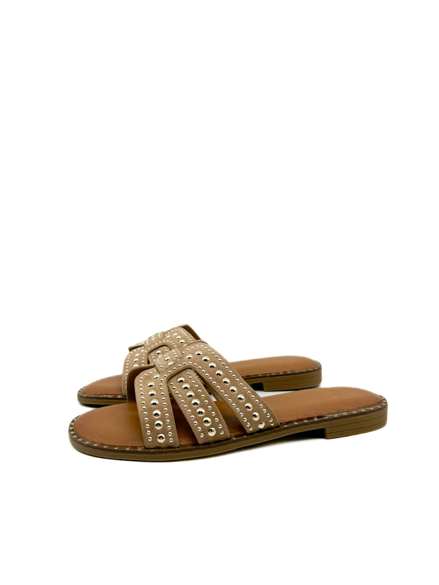 Sandalias Planas Tipo Pala con Tiras en H y Tachuelas Metálicas