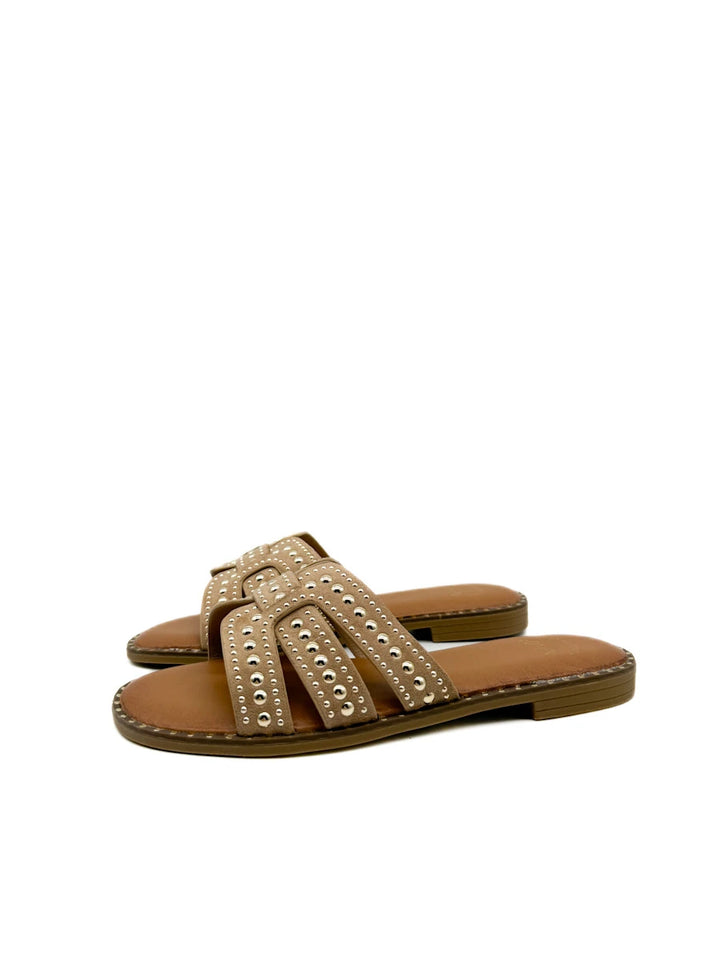 Sandalias Planas Tipo Pala con Tiras en H y Tachuelas Metálicas