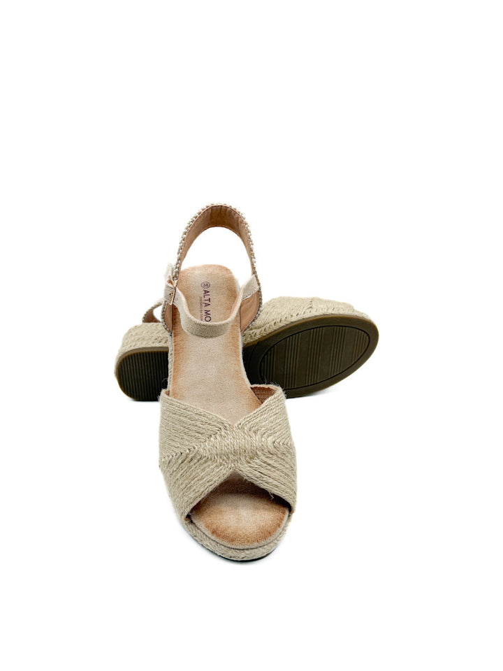 Alpargatas cuña con Plataforma de Yute – Estilo y Comodidad para el Verano