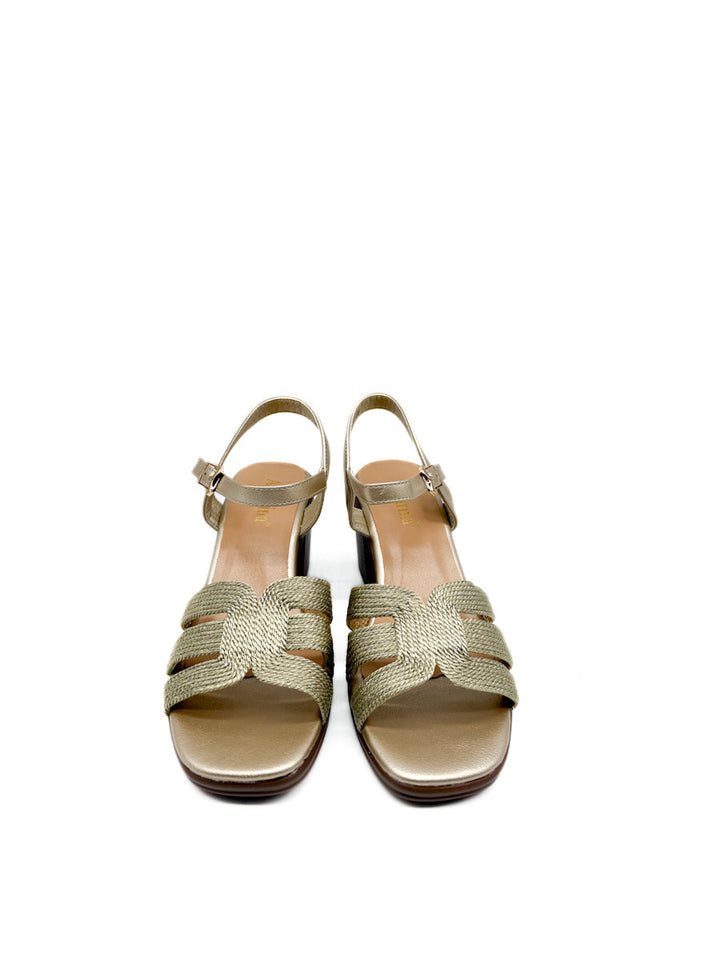 Sandalias de Tacón Medio con Diseño Entrelazado Elegante