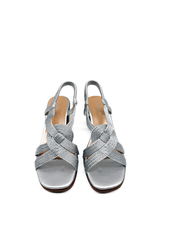 Elegantes Sandalias con Detalle Entrelazado