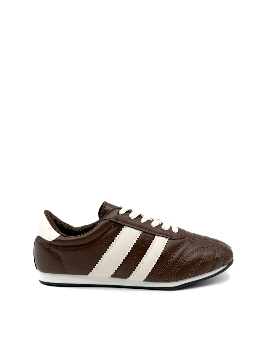 Zapatilla Deportiva Clásicas en Marrón con Detalles Blancos Marrón