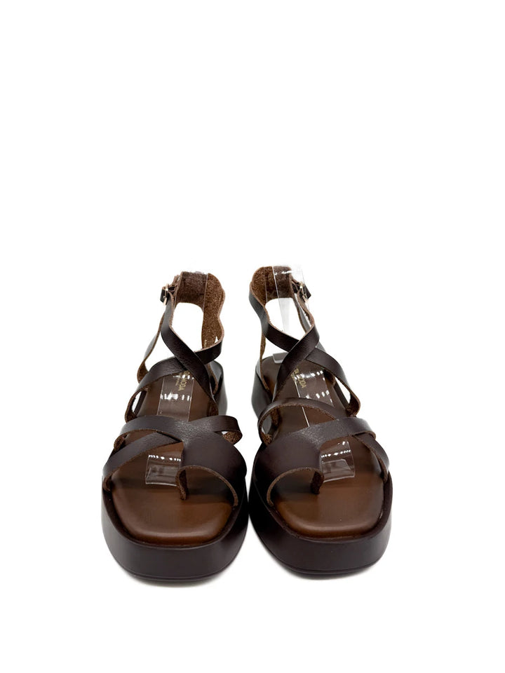 Sandalias de Plataforma con Tiras Entrelazadas y Hebilla