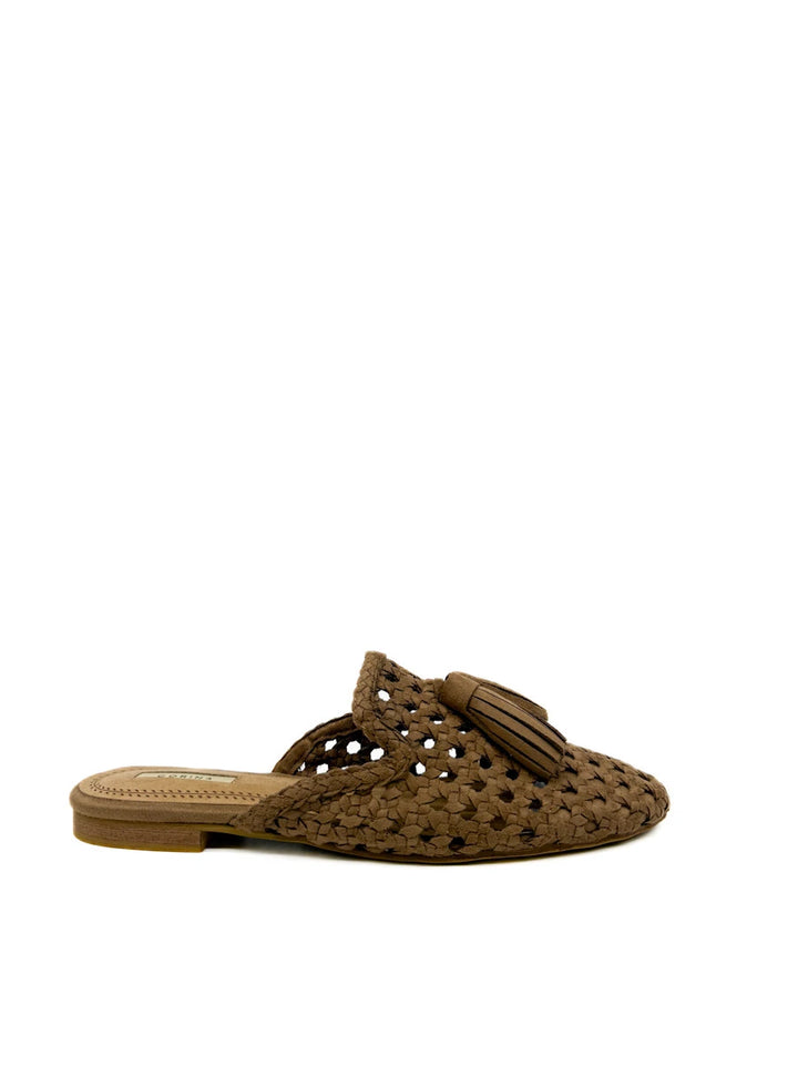 Sandalia Mule Trenzados de Antelina con Borlas Decorativas Corina