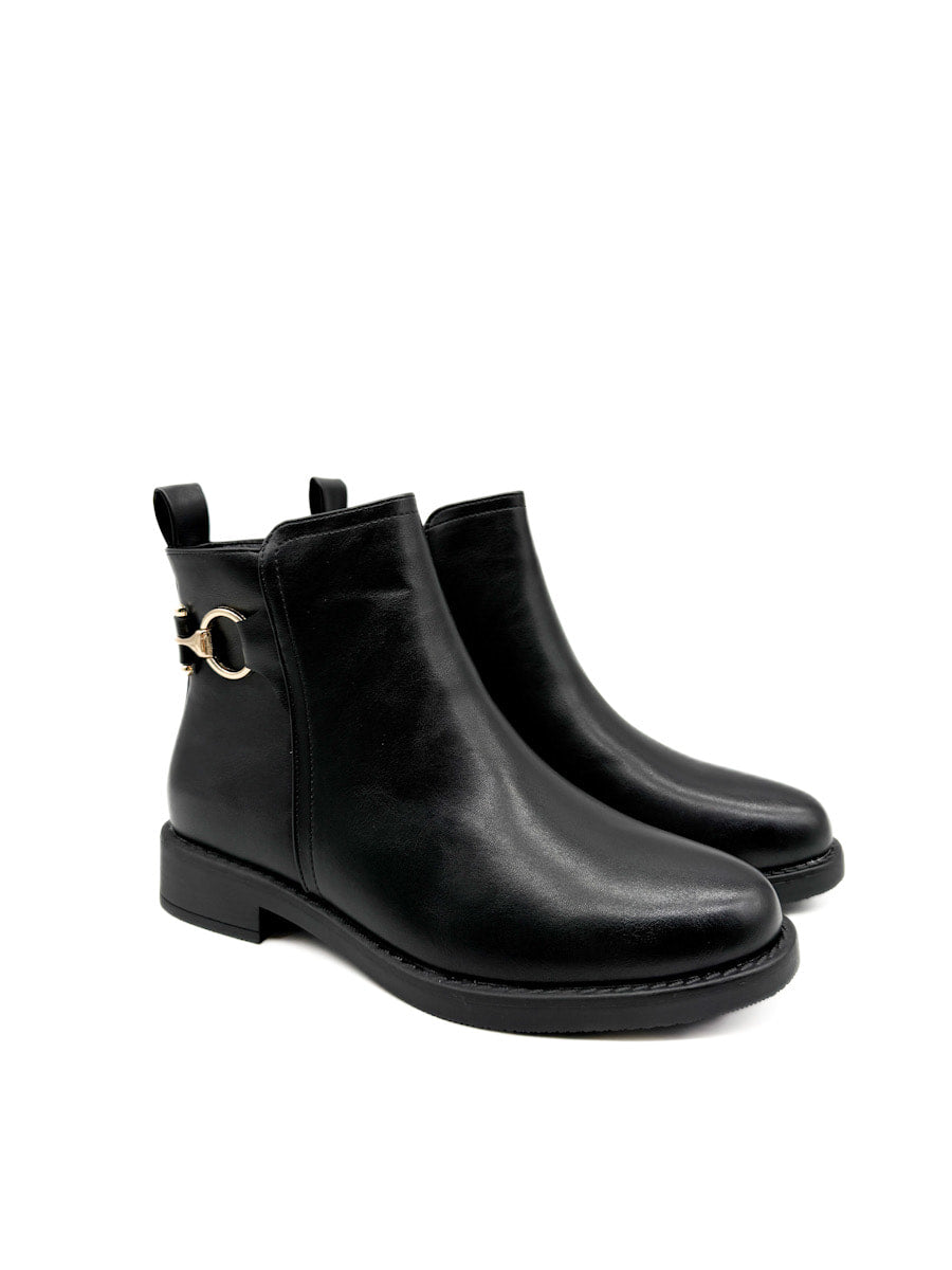 Botines con Hebilla Decorativa: Estilo Chelsea con Toque Sofisticado