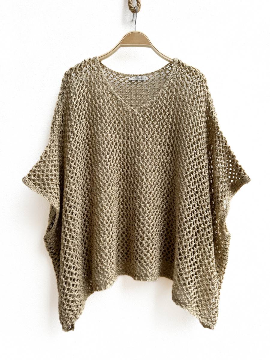 Poncho Tejido Boho: Ligereza y Estilo en Cada Movimiento