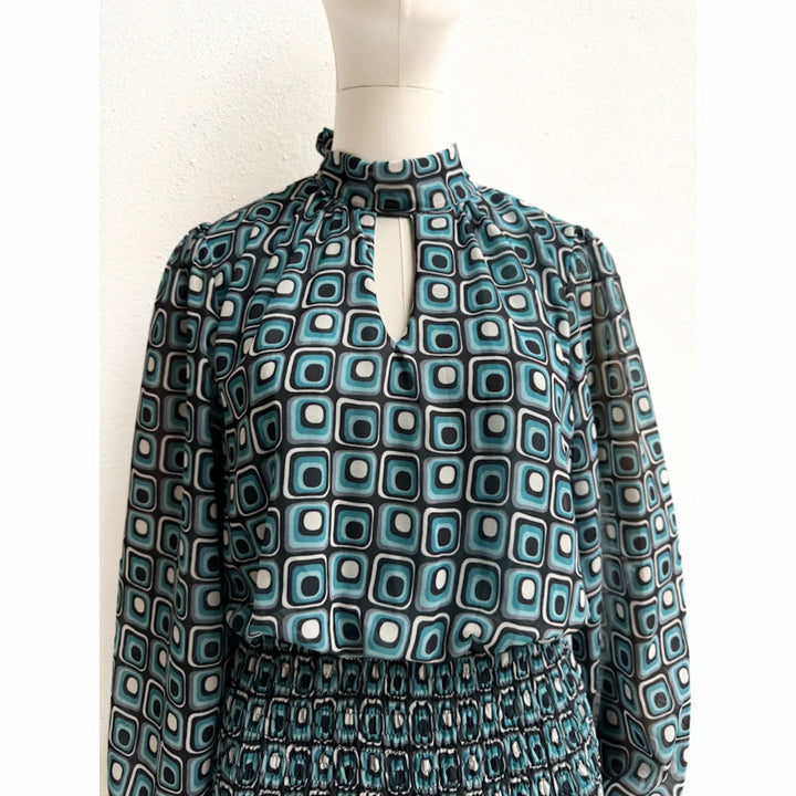 Vestido Dos Piezas con Estampado y Detalles Fruncidos Negro Cuadro única