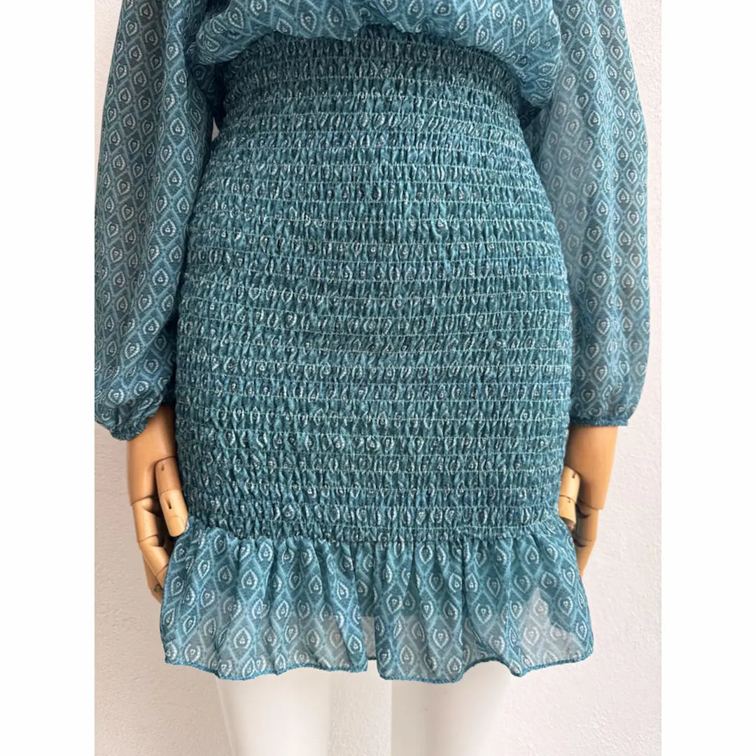 Vestido Dos Piezas con Estampado y Detalles Fruncidos