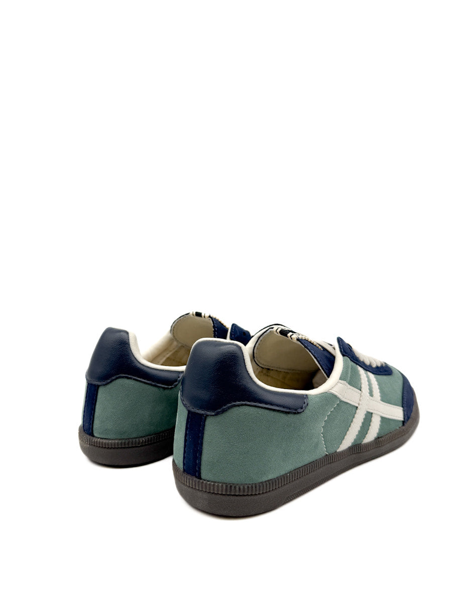 Zapatillas Deportivas de Antlina Bandas Blancas. Corina M5520