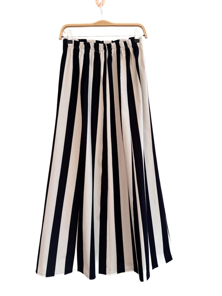 Conjunto de Blusa y Falda a Rayas – Venta por Separado