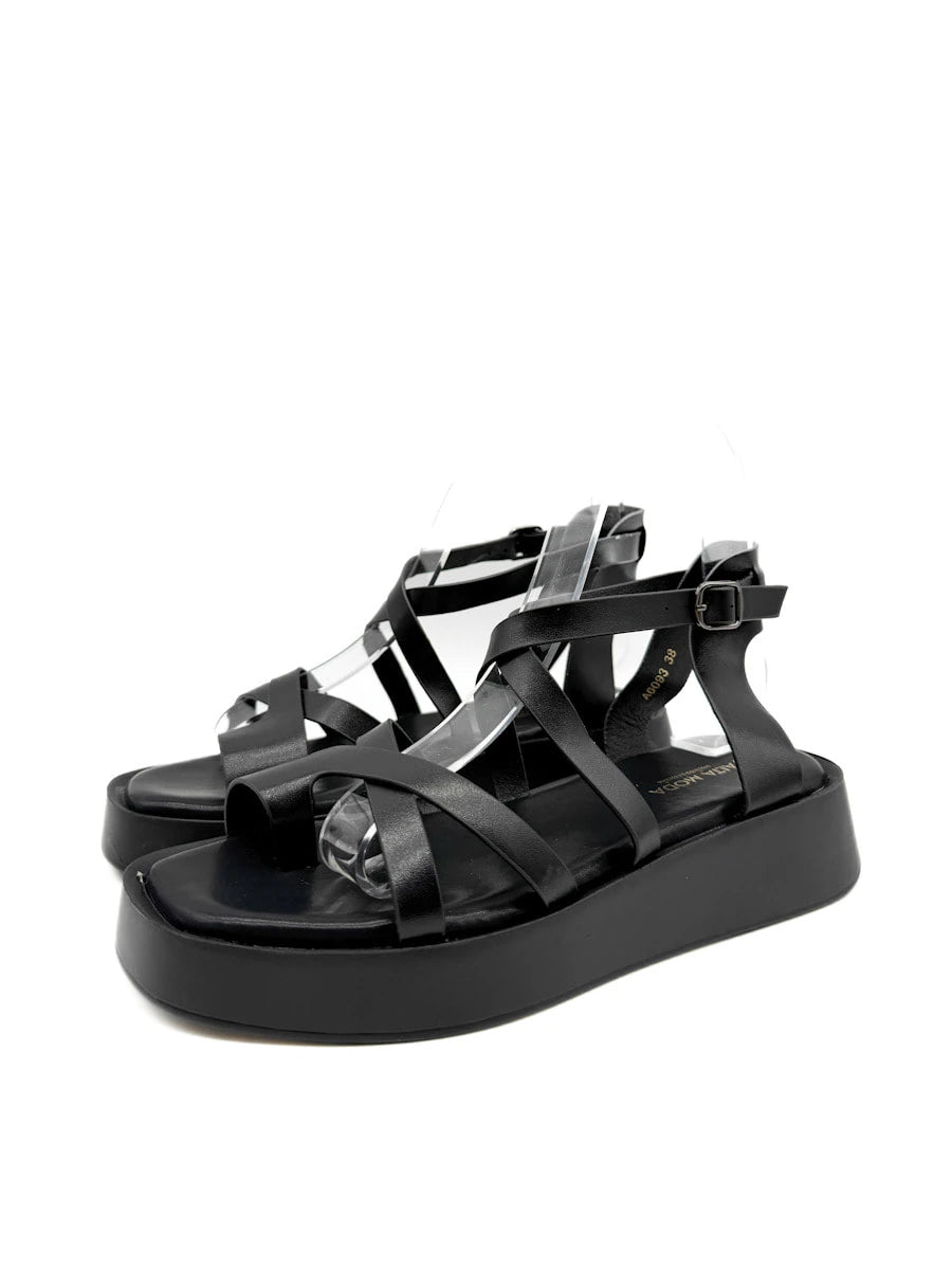 Sandalias de Plataforma con Tiras Entrelazadas y Hebilla