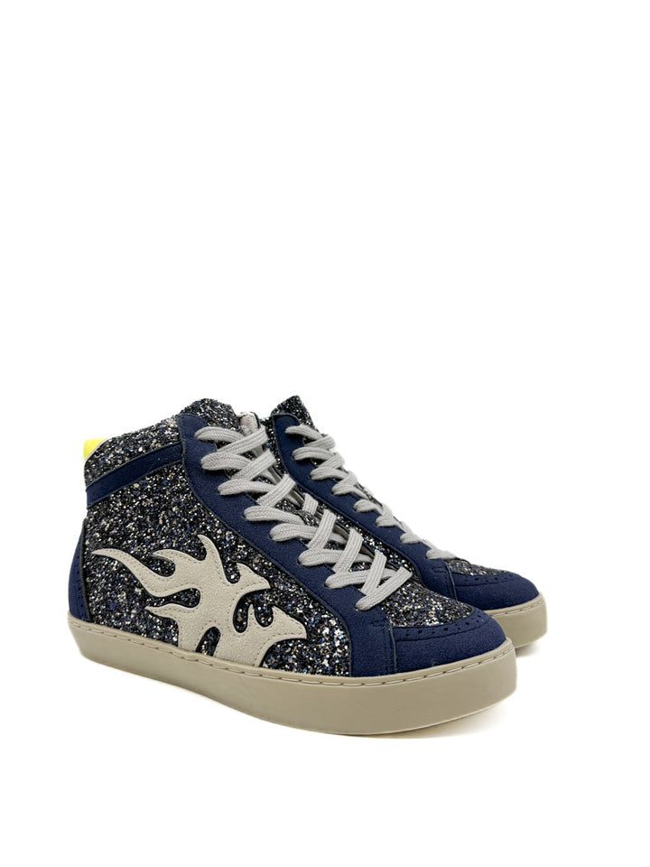 Zapatillas Urbanas de Media Caña con Detalle de Flama
