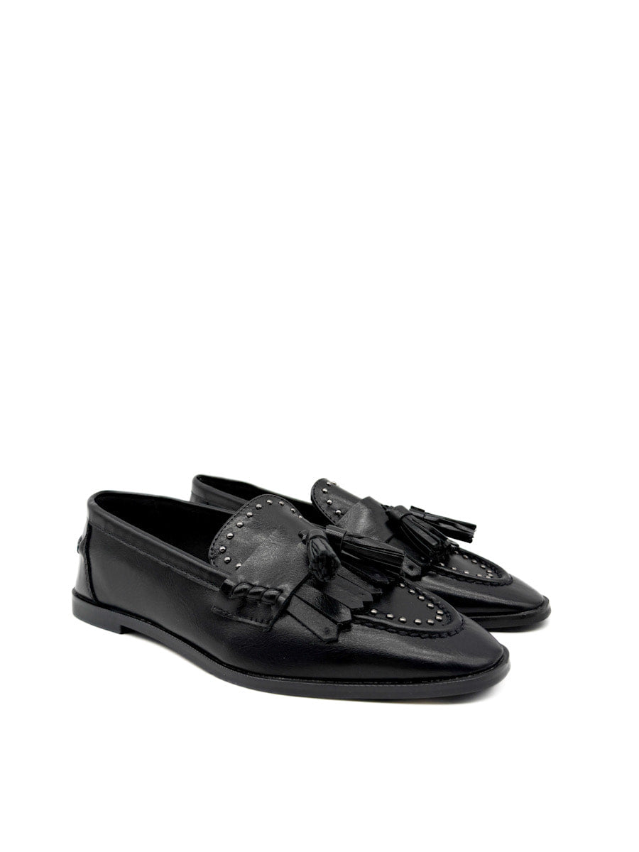 Mocasines de Borlas y Tachuelas Corina M5680
