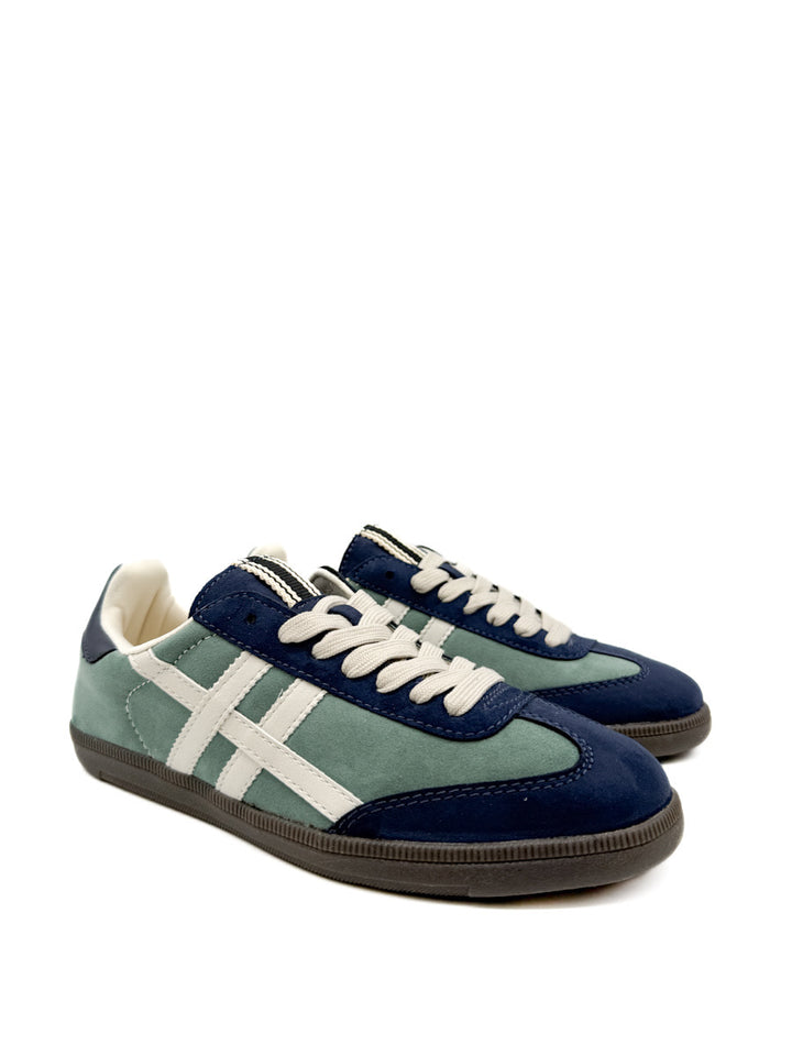 Zapatillas Deportivas de Antlina Bandas Blancas. Corina M5520