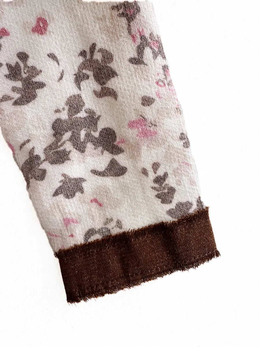 Chaqueta de Estilo Clásico con Estampado Floral , Detalles Botones Dorados.