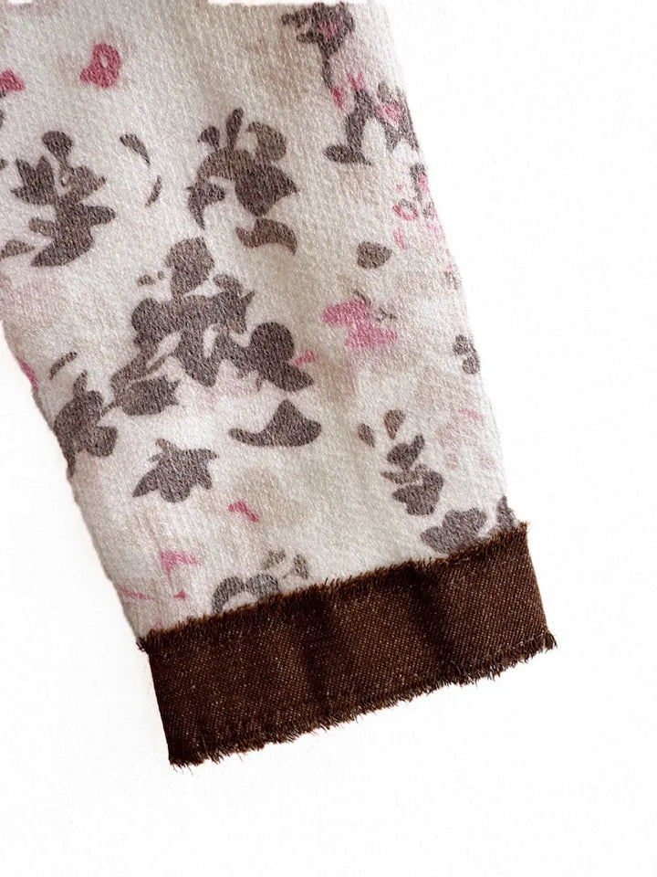 Chaqueta de Estilo Clásico con Estampado Floral , Detalles Botones Dorados.