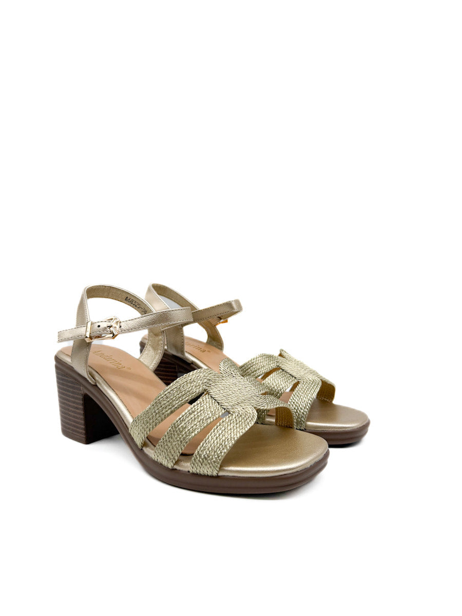 Sandalias de Tacón Medio con Diseño Entrelazado Elegante