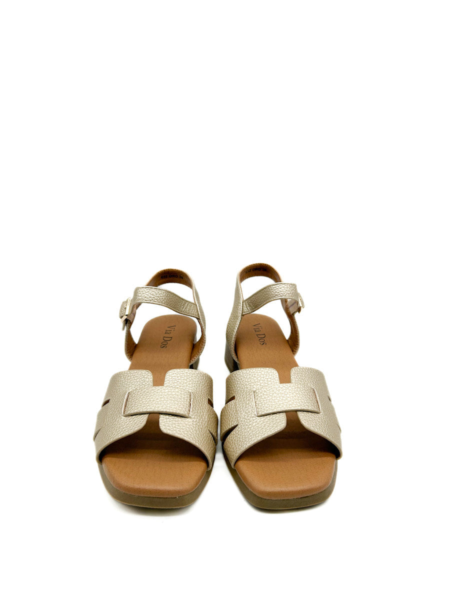 Sandalias de tacón bajo tiras entrelazadas