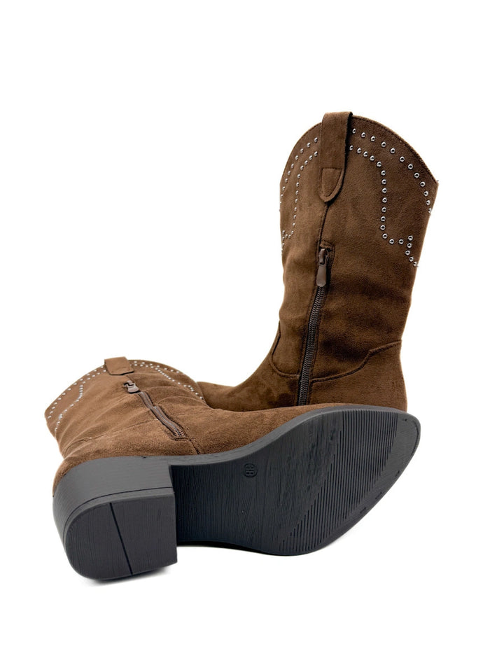 Bota cowboy de antelina color kahki con bordado