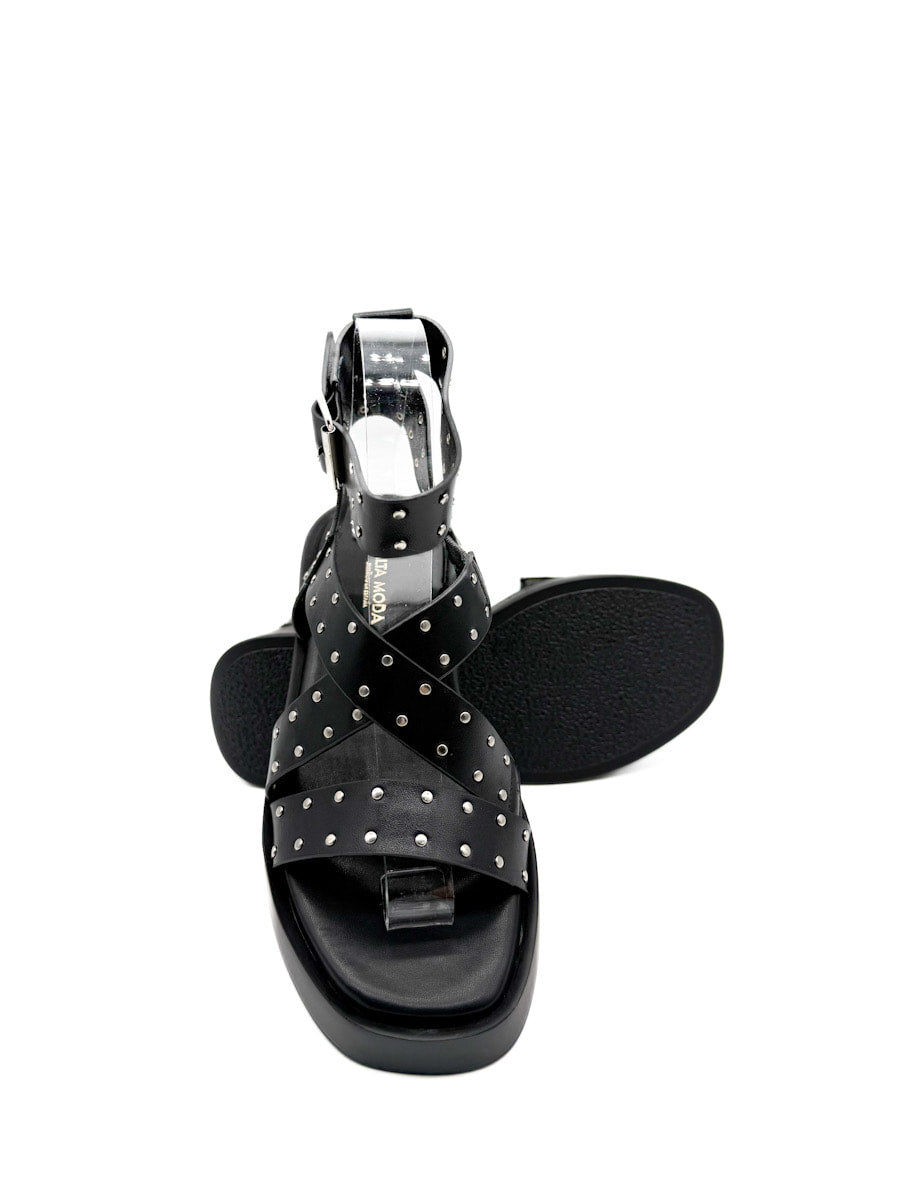 Sandalia Negra con Plataforma Detalle Tachas