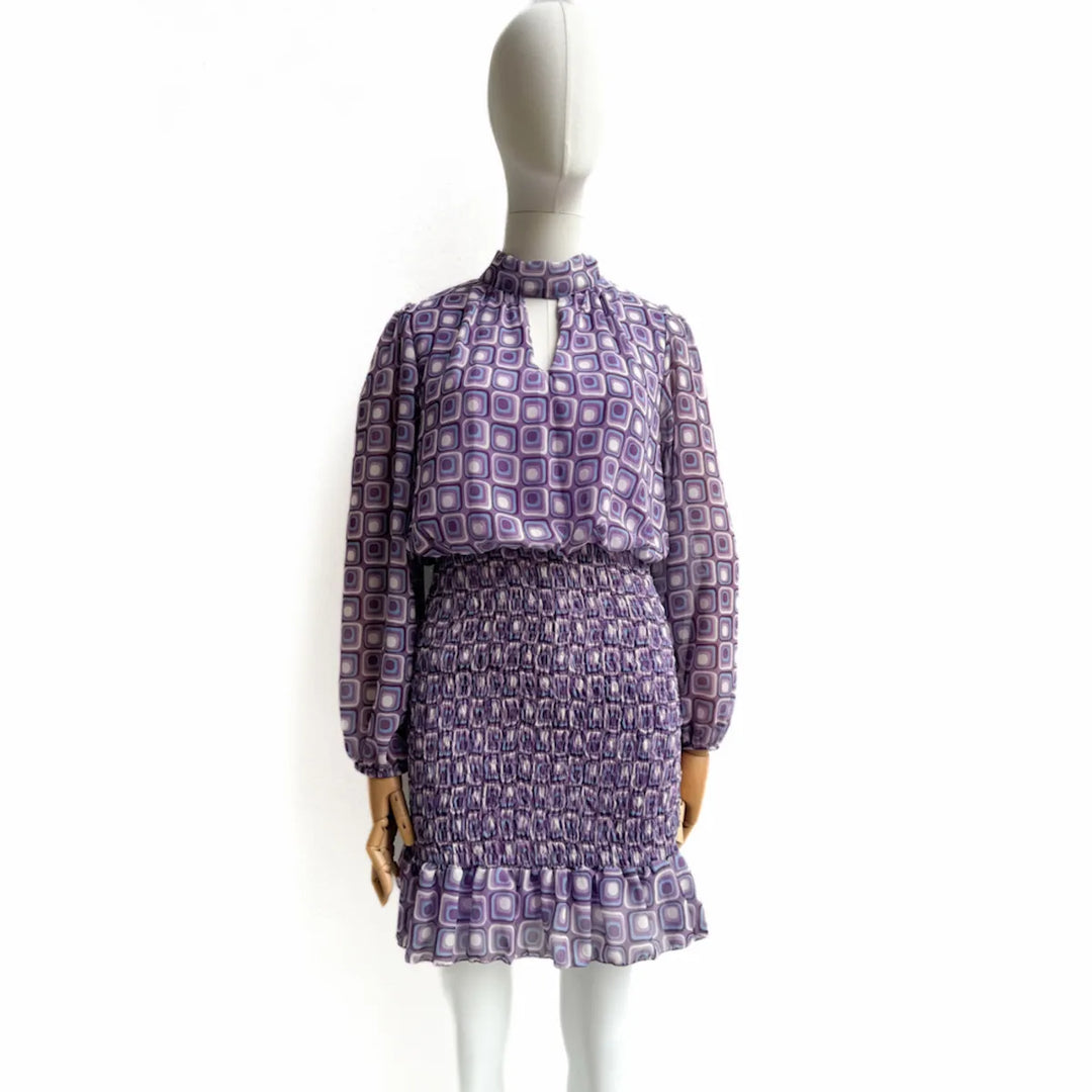 Vestido Dos Piezas con Estampado y Detalles Fruncidos