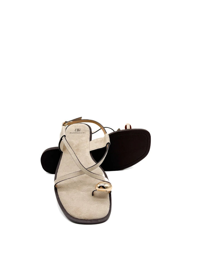Sandalias Planas de Dedo para Mujer con Tiras Cruzadas y Detalle Dorado