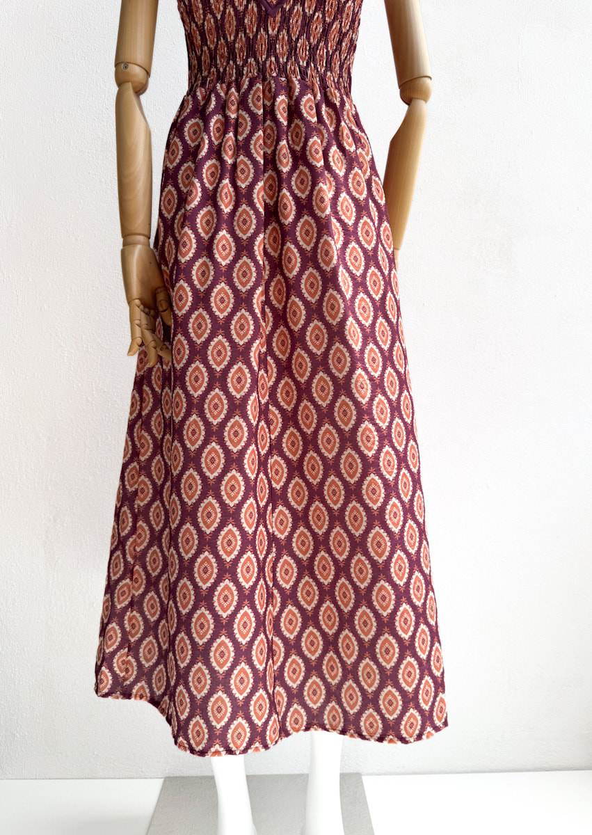 Vestido Midi Étnico con Escote Original – Disponible en Varios Colores