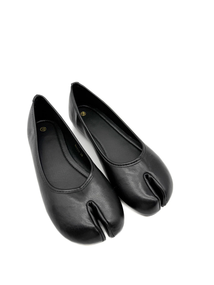 Bailarinas Tabi de Piel Sintética en Color Negro – Calzado Plano Vanguardista para Mujer