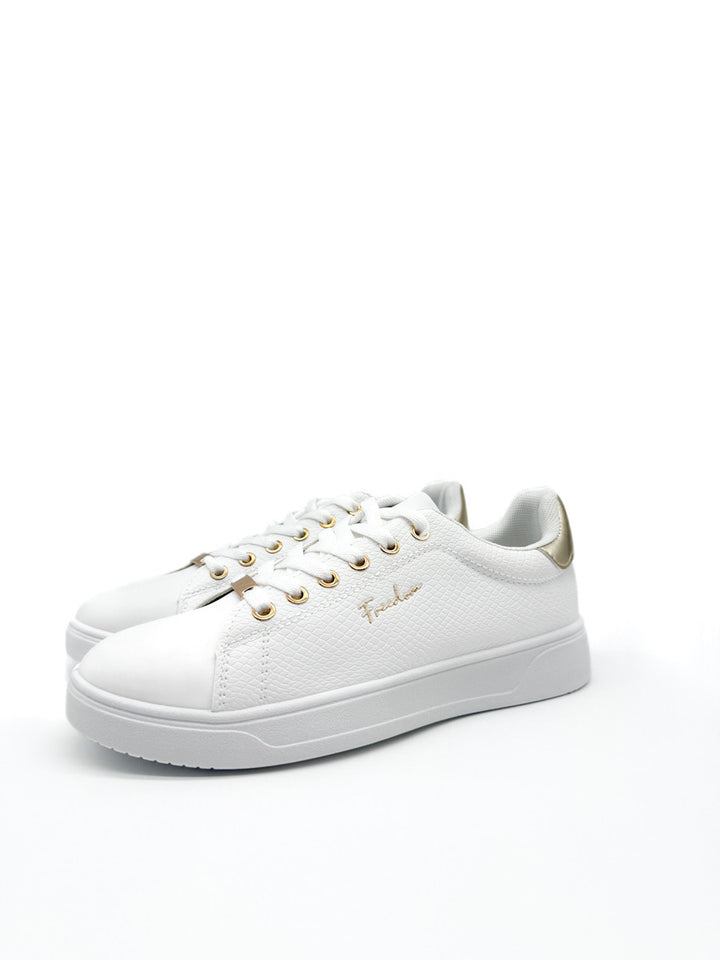 Zapatillas Blancas con Detalles Dorados y Plateados