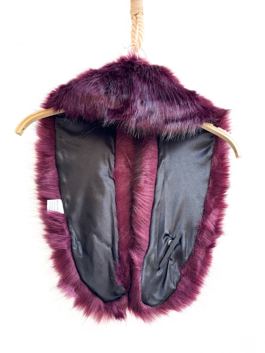 Cuello de Pelo Sintético