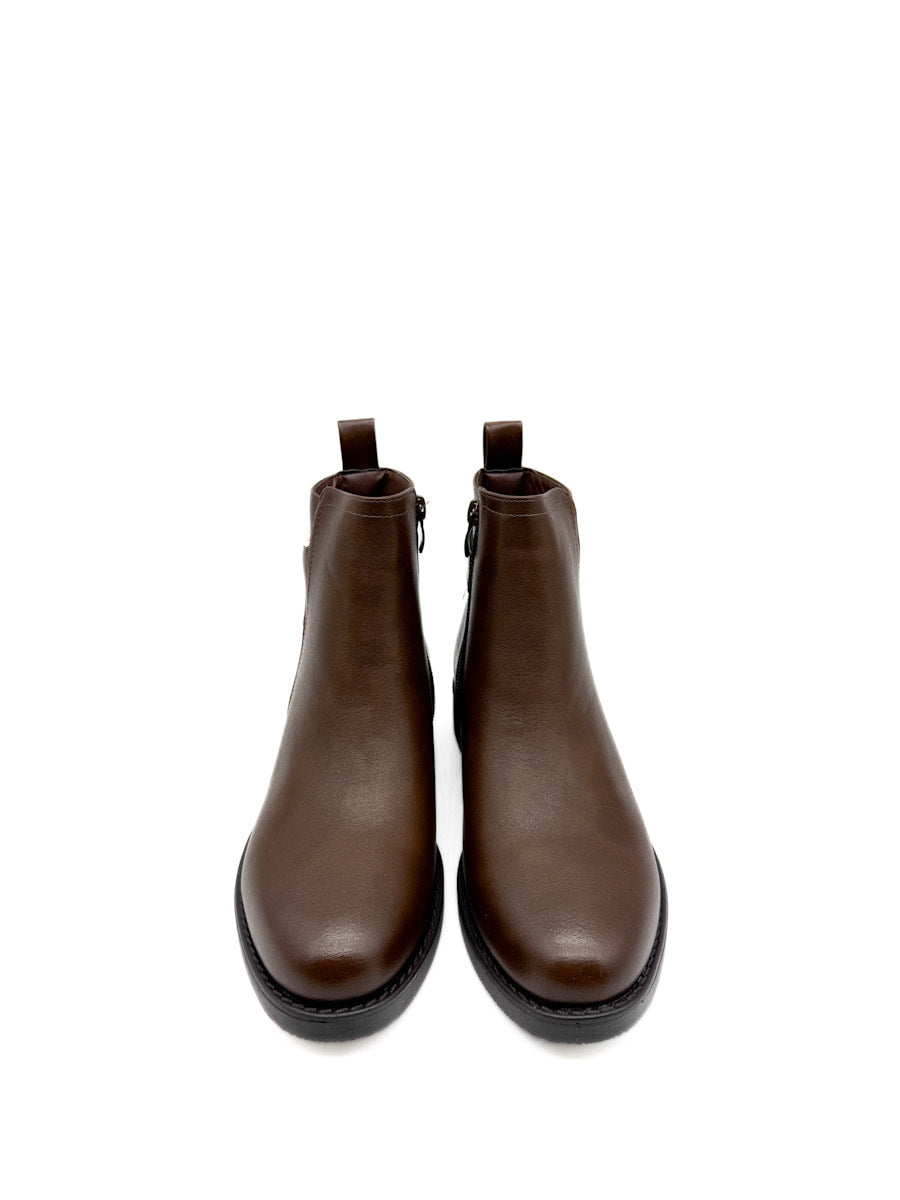 Botines con Hebilla Decorativa: Estilo Chelsea con Toque Sofisticado