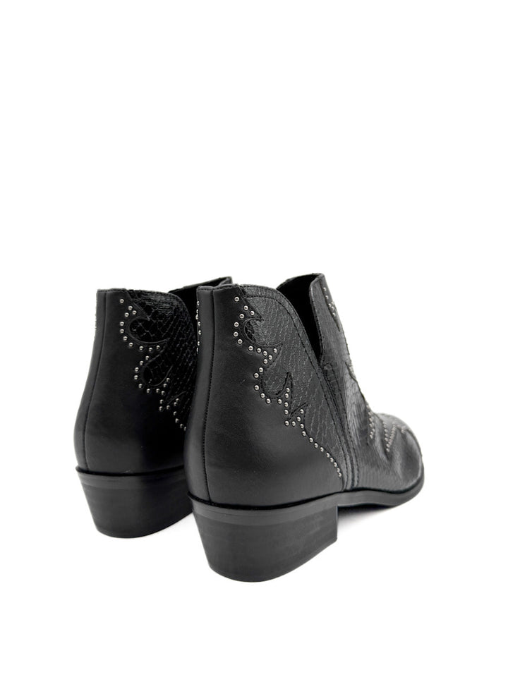 Botines cowboy Modernas con Detalles de Tachas Corina M5792