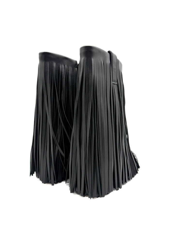 Botín Negro de Estilo Cowboy con Flecos Corina M5813