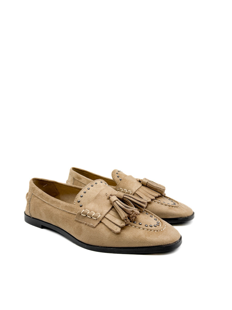 Mocasines de Borlas y Tachuelas Corina M5680
