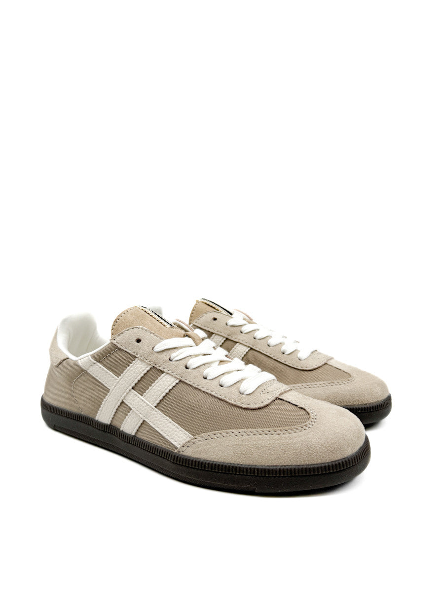Zapatillas Deportivas de Antlina Bandas Blancas. Corina M5520