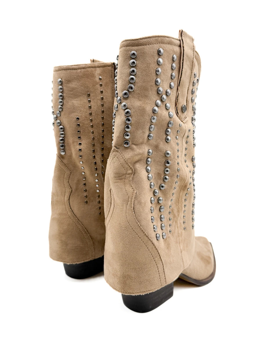 Botas Cowboy con Tachuelas Metálicas