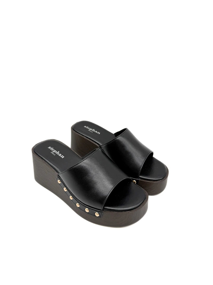 Sandalias de Cuña Tipo Zueco con Plataforma Efecto Madera y Tachuelas
